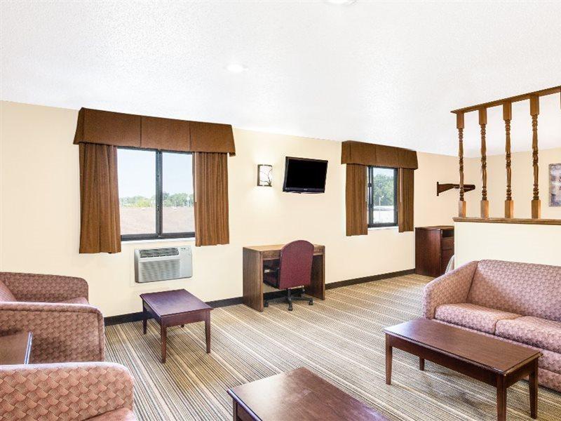 Coastal Inn & Suites Wilmington Extérieur photo
