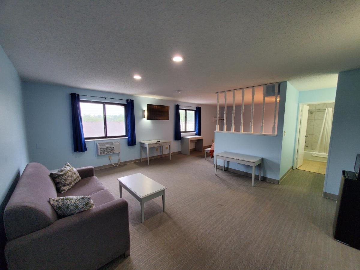 Coastal Inn & Suites Wilmington Extérieur photo